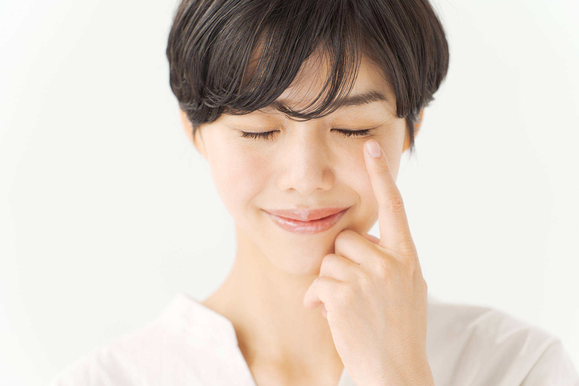 【ほうれい線が気になり始めたあなたへ】今すぐ始めるほうれい線予防メソッドとメイク方法を解説