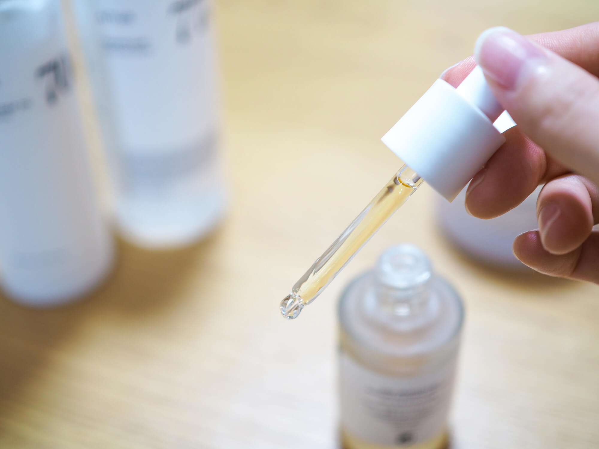 小じわ対策美容液の正しい使い方