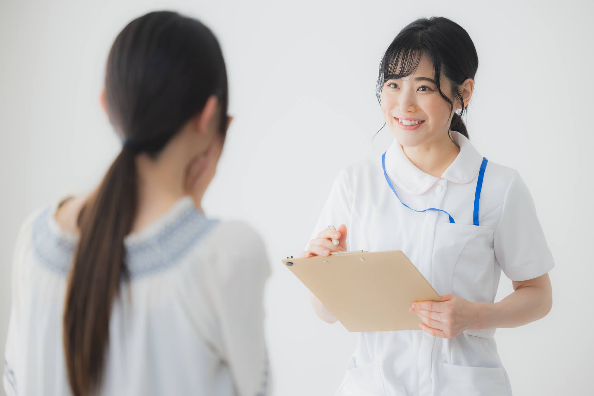 化粧水で保湿しても小じわがまったく改善しなかったら皮膚科へ行こう