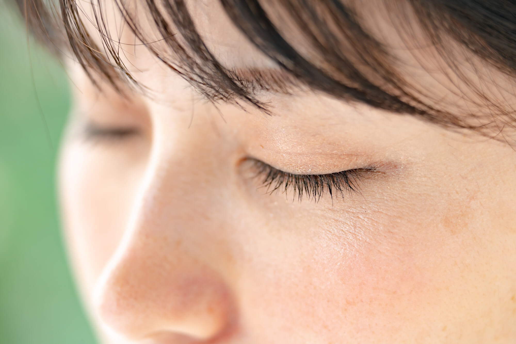 【ほうれい線が気になり始めたあなたへ】今すぐ始めるほうれい線予防メソッドとメイク方法を解説